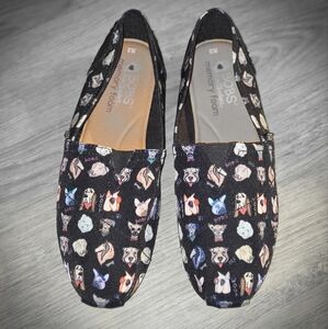 Bobs ladies size 9 slip ons. New